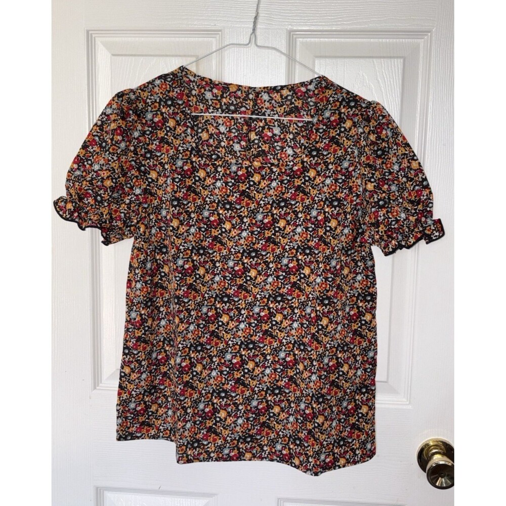 Women’s Medium Floral Top, Ruffle Hem, Spring Fall Summer Shirt Loose Fit